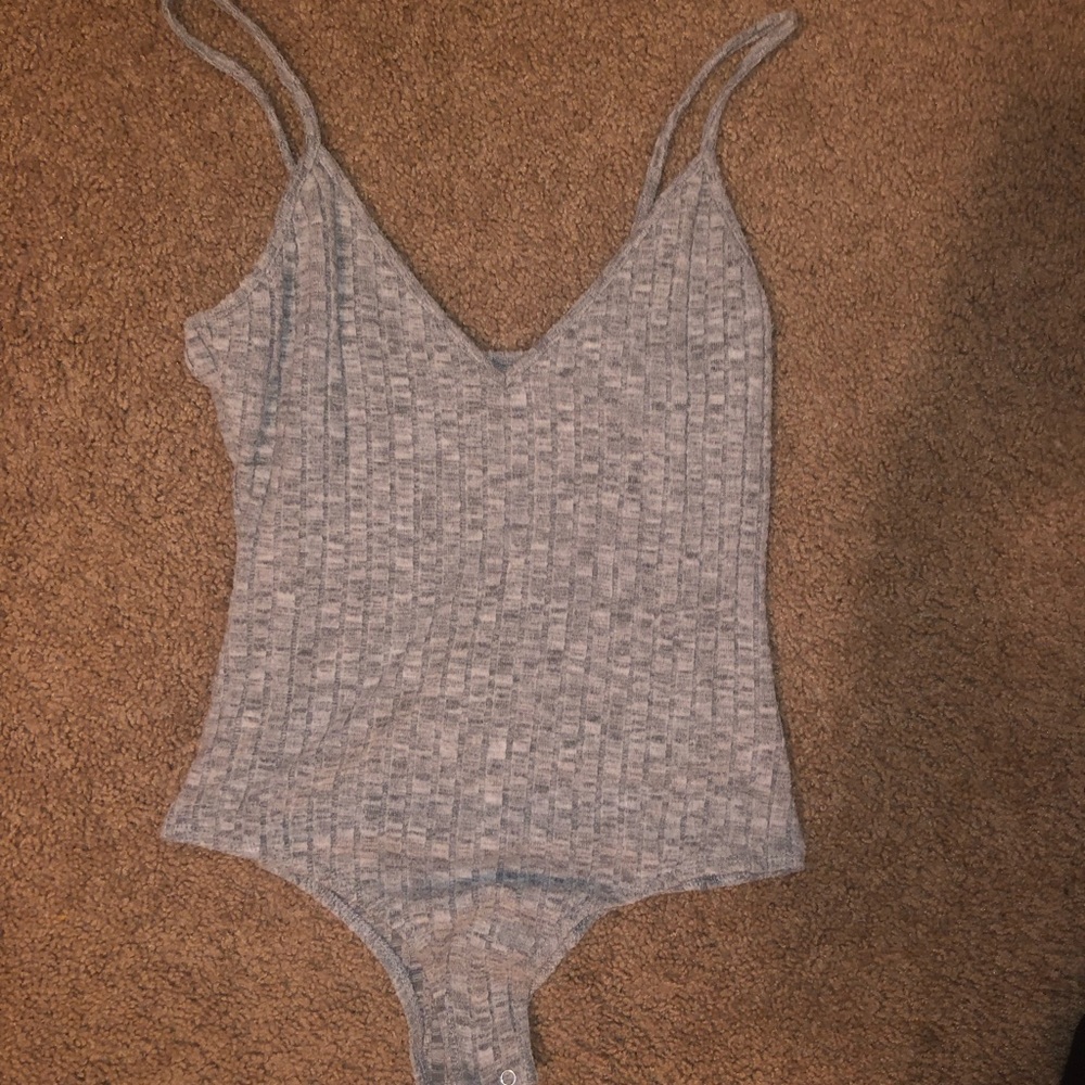 Chic Ribbed Grey Bodysuit